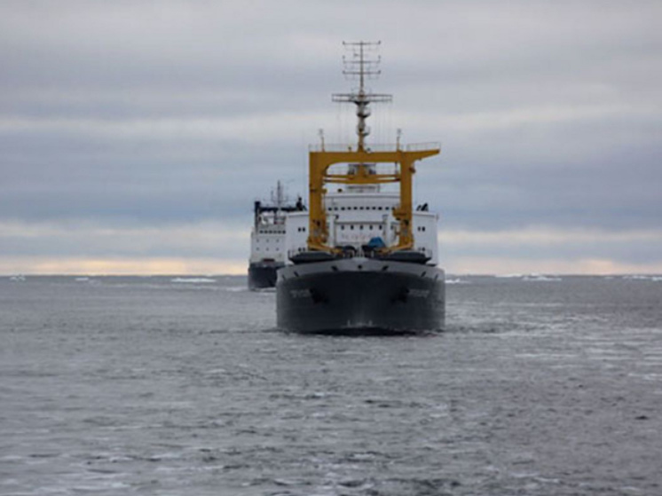 В труднодоступные районы Крайнего Севера ввозят зимовочные запасы