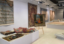 В комплексе открылась выставка современного иранского искусства