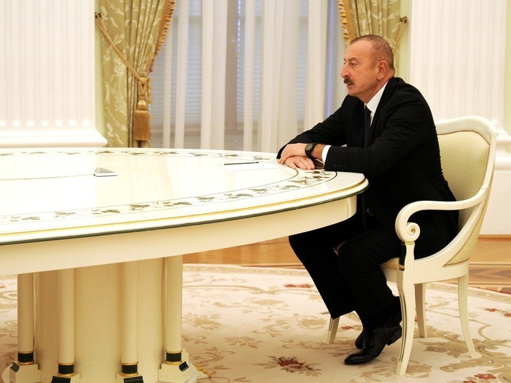 Президент Азербайджана обвинил Францию в поддержке армянского сепаратизма в Нагорном Карабахе