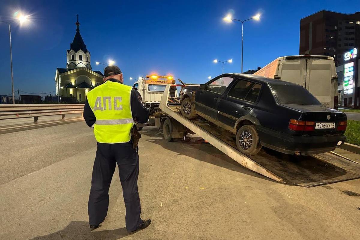 кто из грузовых автомобилей нарушил правила стоянки