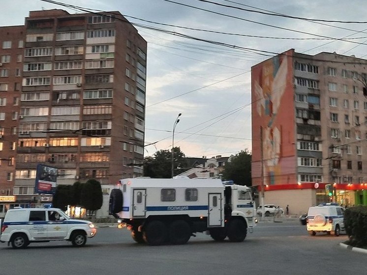 В полиции рассказали о причинах задержания мужчины на площади Димитрова в Рязани