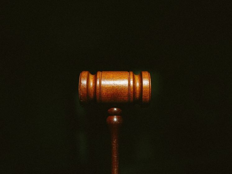 Администратор Telegram-канала «Адские бабки» получила 4 года условно по делу о вымогательстве