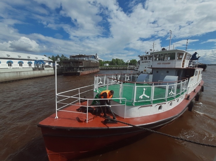Трудяга «Коммунар» вернулся к причалу архангельского морского музея