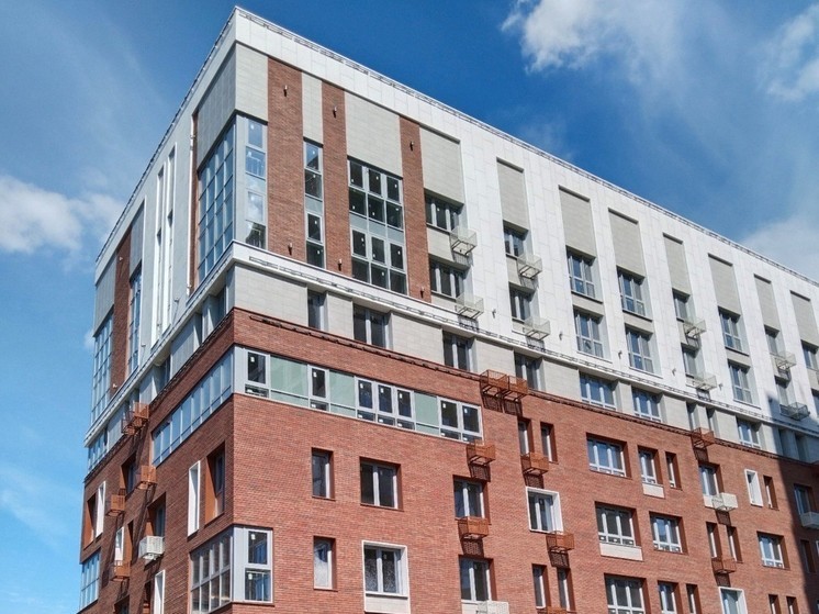 В Омске с начала года сдали 14 многоэтажек, две гостиницы и ресторан
