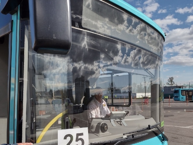 В Смоленскую область закупят 61 новый автобус