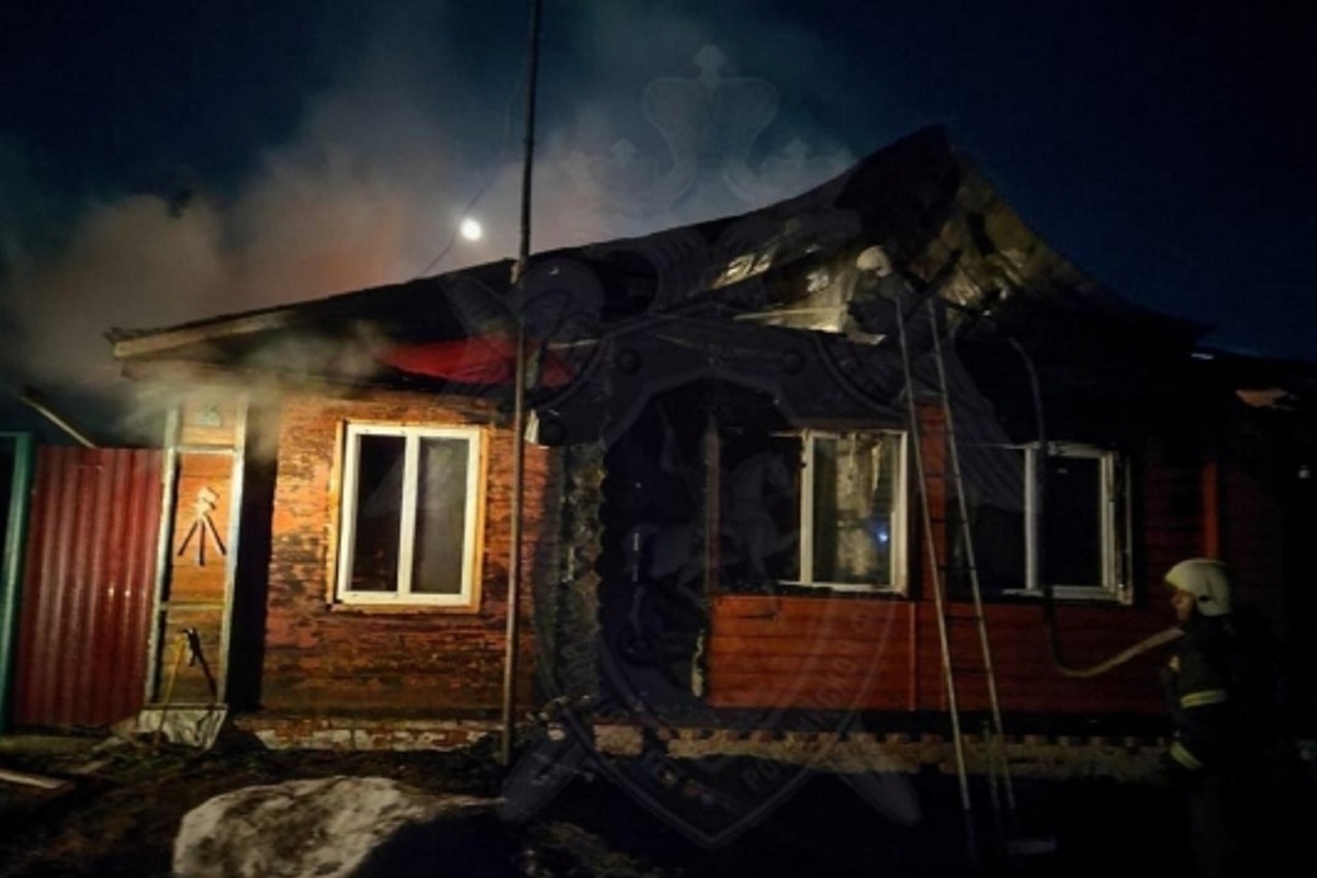 Костромские пожары: в Буе без крова над головой осталась семья с тремя детьми