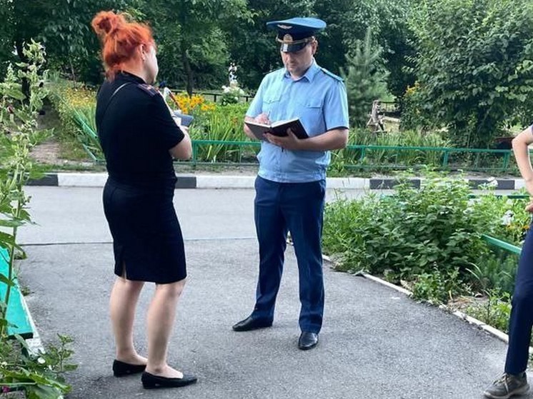 В Заводском районе ребенок упал с козырька подъезда жилого дома