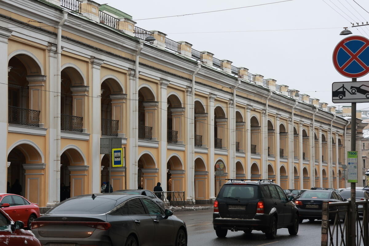 Переход гостиный двор невский проспект закрытие