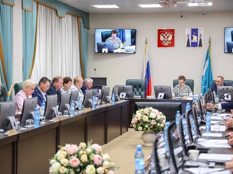Положительная динамика и социальная направленность: депутаты приняли бюджет Сахалинской области за 2022 год