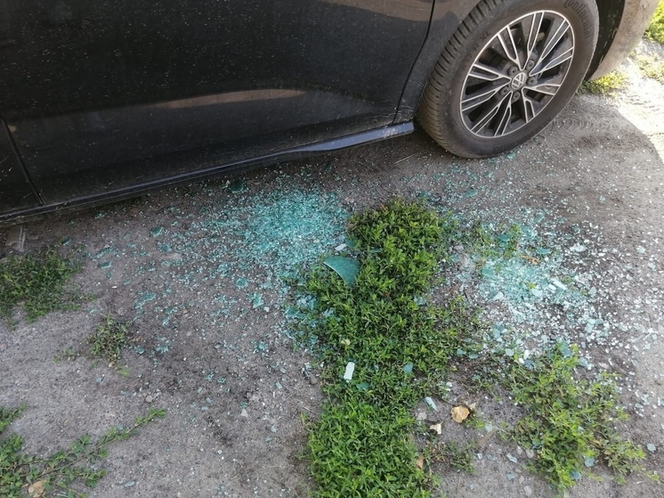 В Соколовке на окраине Рязани неизвестные повредили 3 автомобиля