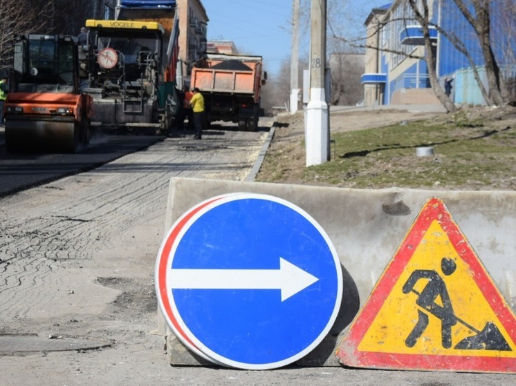 МБУ «Спецавтобаза» завершает в Орле работы по отсыпке асфальтогранулятом на втором из 29 объектов — Дачном проезде