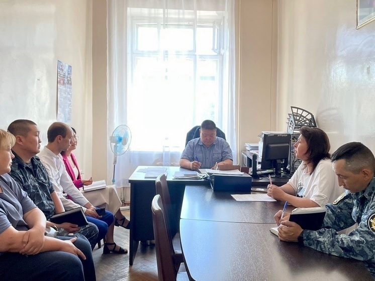 В столице Тувы привлекли кинологов для социализации бездомных собак