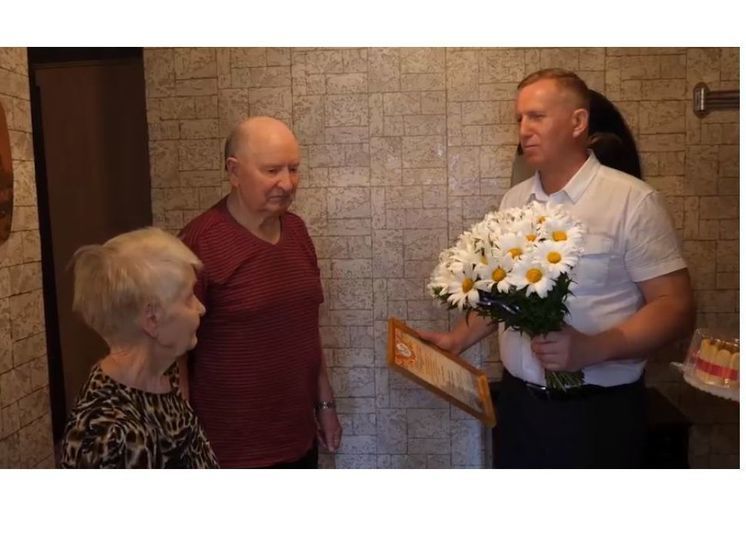 Смоленские супруги отметили 65 лет совместной жизни