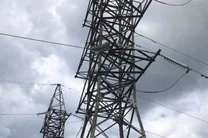Энергетики «Тулэнерго» восстанавливают нарушенное непогодой электроснабжение