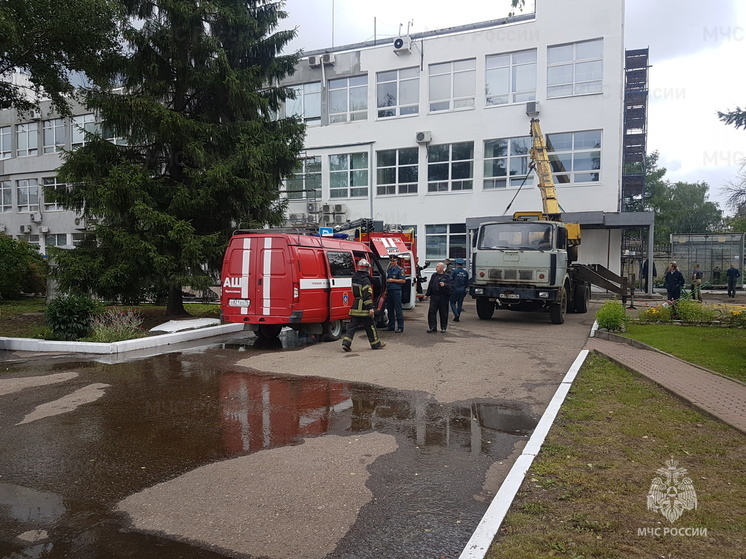 В Ярославле горел офис химпредприятия