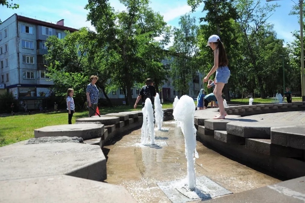 В Бийске заработал фонтан на бульваре Вали Максимовой