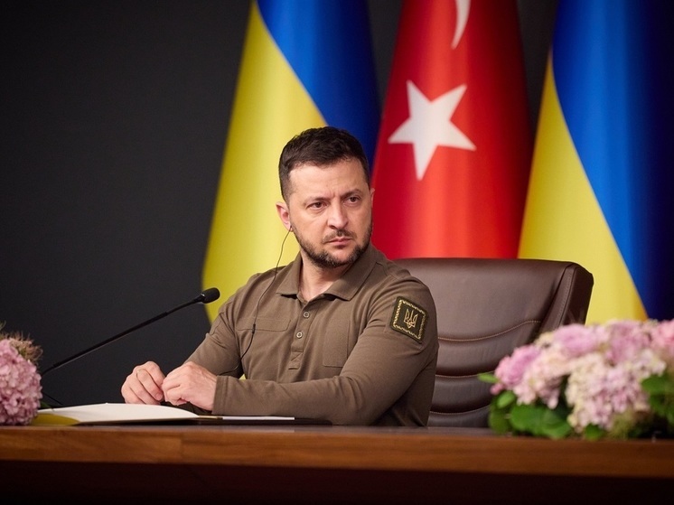 Зеленский признал, что контрнаступление ВСУ продвигается не так быстро, как планировал Киев