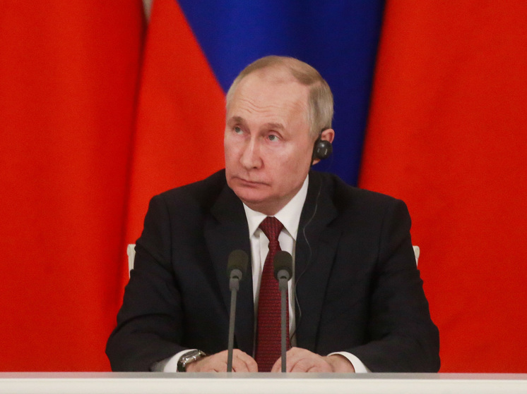 Экс-генсек НАТО Расмуссен: Западу все равно, что Путин определяет как красные линии