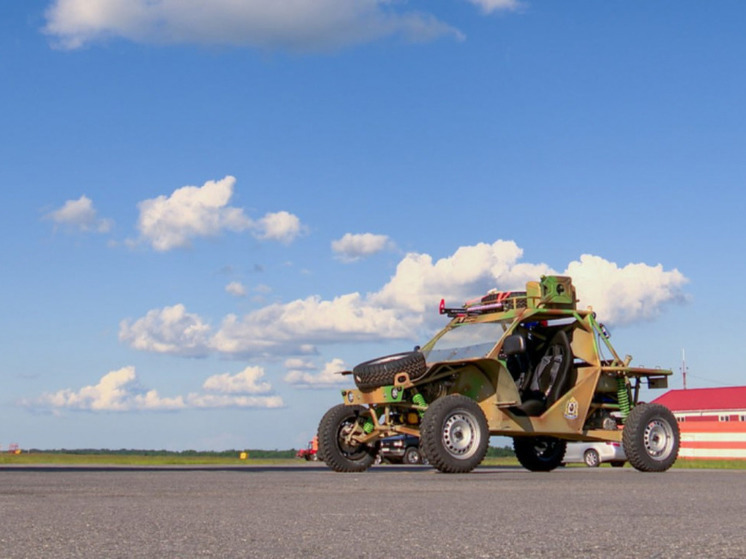 Очередную партию вездеходов отправили из Хабаровска в зону СВО