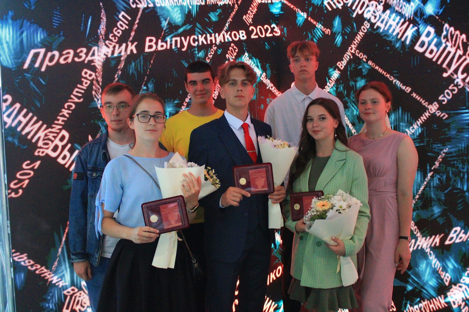 В Ярославле прошел губернаторский бал выпускников