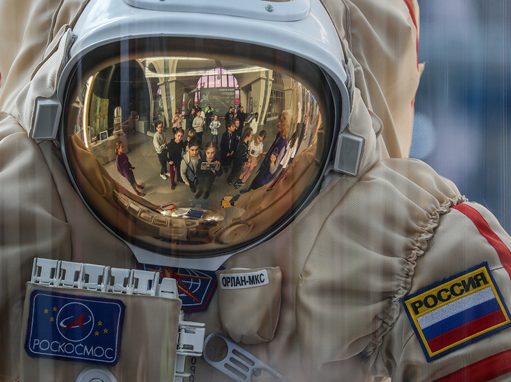 Отбор с прицелом на Луну: Роскосмос объявил о  приеме кандидатов в космонавты0