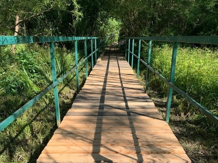В Нижних Судках Брянска обновили лестницу