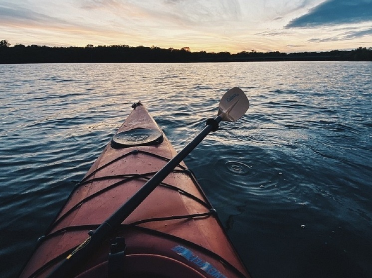 Туристы с детьми в Пермском крае могли пропасть при сплаве по реке из-за низкого уровня воды