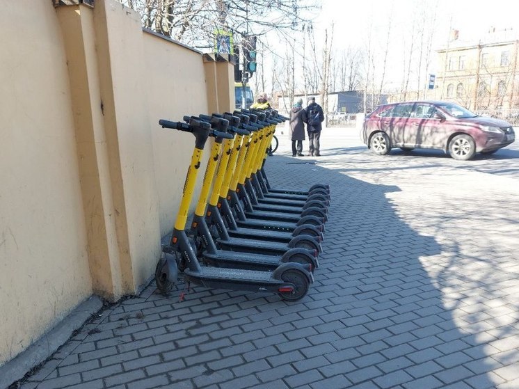 В Госдуме хотят ввести QR-коды для самокатов