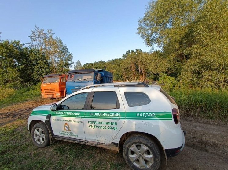 В Курском районе водителей двух грузовиков оштрафуют за создание несанкционированной свалки