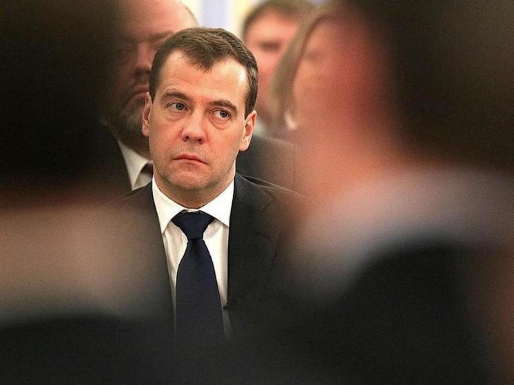 Медведев призывает ликвидировать киевский режим из-за стремления в НАТО