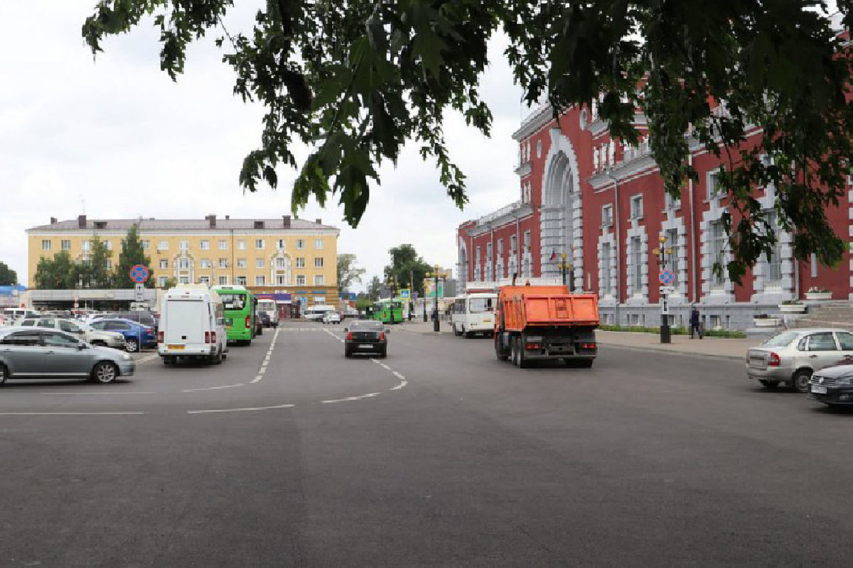В Курске дорожный ремонт по БКД на Привокзальной площади завершили на 90%
