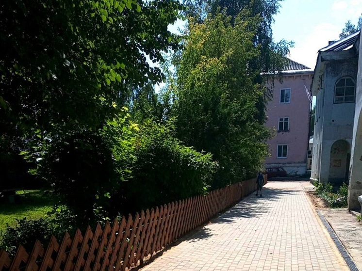 «Сквер лиственниц» в Кирсе Кировской области благоустроили