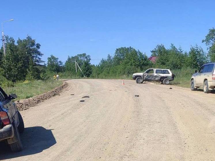 Два человека получили травмы в ДТП с участием внедорожников на севере Сахалина