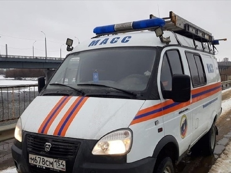 В Новосибирске спасатели помогли мужчине, которого унесло течением Оби