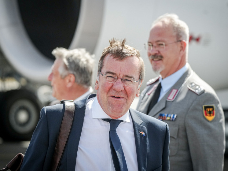 В Германии отреагировали на слова Зеленского о нерешительности НАТО