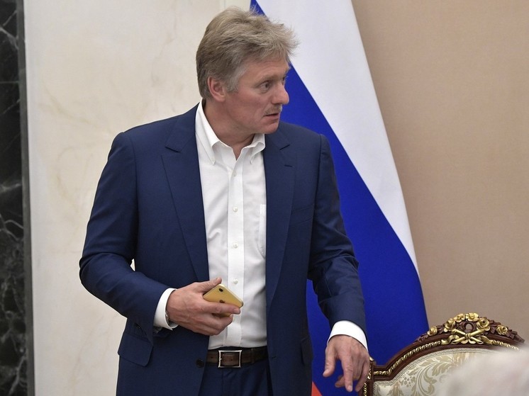 Песков опроверг слухи о захвате ЧВК "Вагнер" складов с ядерным оружием под Воронежем