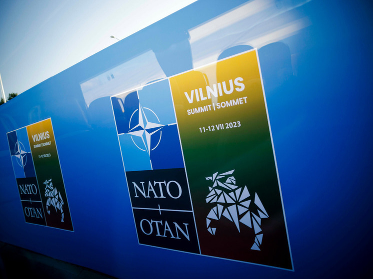 Белый дом: Украине для вступления в НАТО нужно провести реформы в сфере безопасности