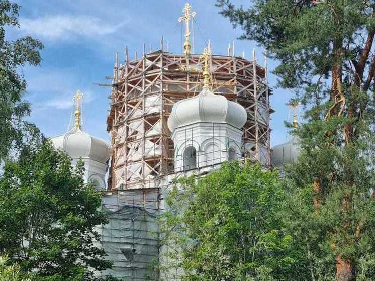 Интерьер Павловского собора в Гатчине