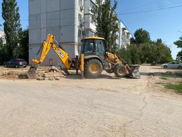 В Ахтубинске ремонтируют дороги