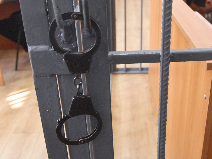 У посетителей питейного заведения вымогали деньги под видом свиданий