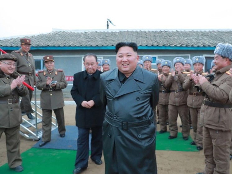 Северная Корея подтвердила запуск межконтинентальной баллистической ракеты "Хвасон-18"