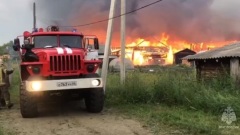 Крупный пожар уничтожил 41 строение в свердловском селе