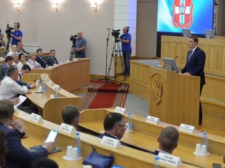 Глава региона Хоценко рассказал о росте экономики Омской области