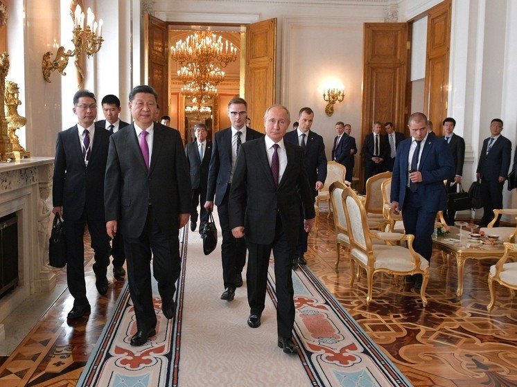 Берлин назвал решение Китая развивать отношения с РФ угрозой безопасности Германии