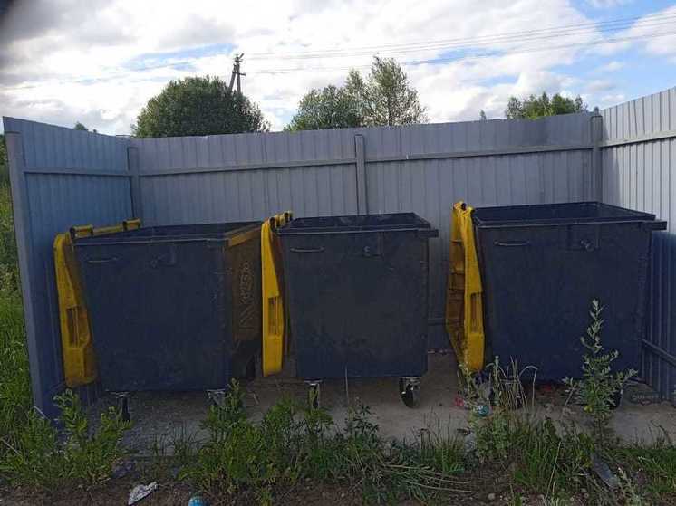 «СпецАТХ» в Кардымовском районе обеспечило контейнерами три новых площадки