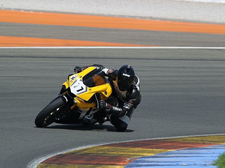 В Смоленске на Кашена мотоциклист въехал в МАЗ