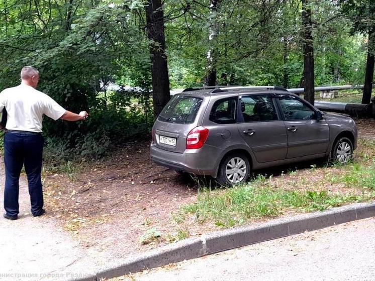 За неделю в Рязани составили 120 актов за нарушение правил парковки
