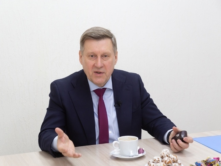 Мэр Новосибирска пообещал Экономическому лицею пристроить новый корпус