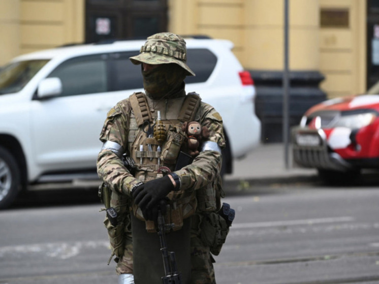 Военный эксперт Михайлов: легализация ЧВК в РФ лежит в политической плоскости