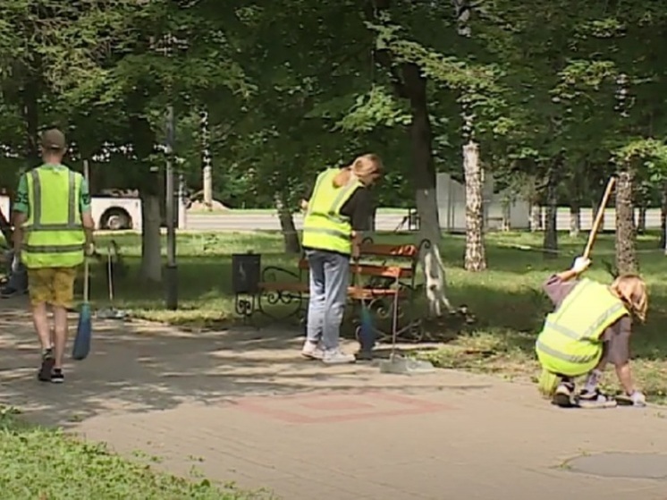 В июне более 8 тысяч белгородских подростков нашли подработку
